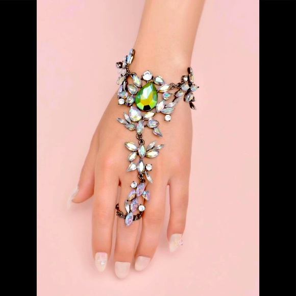 Royal Rhinestone Bracelet - Picture 1 of 3